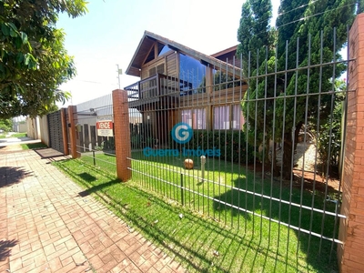 Casa em Jardim Higienópolis, Maringá/PR de 264m² 4 quartos à venda por R$ 899.000,00