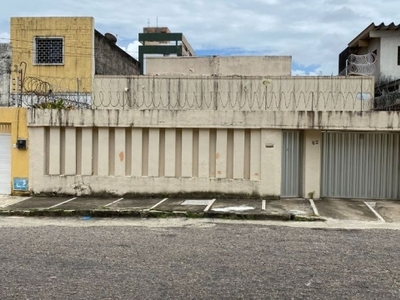 Vende excelente casa no coração do bairro de fátima