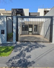 Casa em Jardim Paris, Maringá/PR de 107m² 3 quartos à venda por R$ 678.000,00