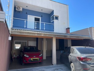 Casa em Loteamento Villa Branca, Jacareí/SP de 169m² 3 quartos à venda por R$ 769.000,00 ou para locação R$ 3.334,00/mes