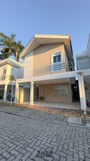 Casa em Vila Oliveira, Mogi das Cruzes/SP de 180m² 4 quartos à venda por R$ 1.094.000,00