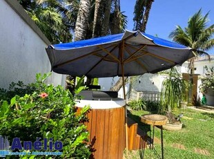 Casa para locação temporada no condomínio Jardim Acapulco em Guarujá-SP