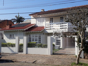 Charmosa residência na zona sul de Porto Alegre