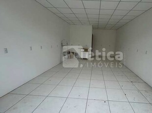 Sala Comercial para Locação em Ótima Localização no Bairro Cordeiros