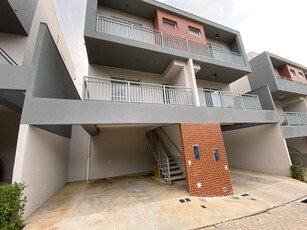 Sobrado em Jardim Modelo, Suzano/SP de 117m² 3 quartos para locação R$ 2.200,00/mes