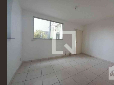 Apartamento com 2 quartos à venda no bairro Cabral, 45m²