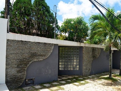 Casa com 5 quartos à venda, 615m², condomínio fechado - Jardim Petrópolis - Maceió/AL