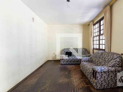 Casa com 5 quartos à venda no bairro Dom Cabral, 200m²