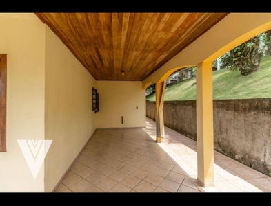 Casa no Bairro Velha em Blumenau com 3 Dormitórios e 178 m²