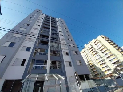 Apartamento de 3 dormitórios com suíte e 1 vaga de garagem em Campinas, São José-SC.