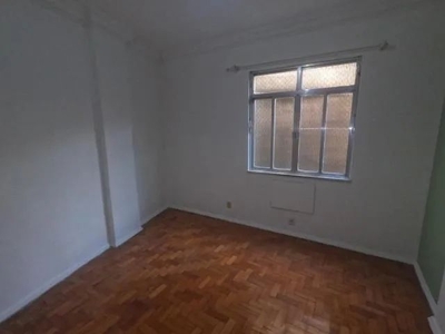 Apartamento no Catete, excelente localização!