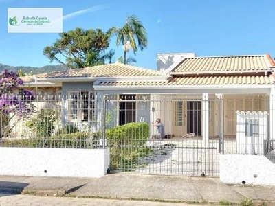 Casa com 3 dormitórios para alugar, 160 m² por R$ 7.800,00/mês - Santa Mônica - Florianópo