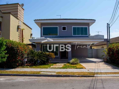 Casa com 3 quartos à venda no bairro Portal do Sol II, 410m²
