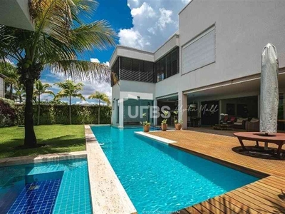 Casa com 4 quartos à venda no bairro Alphaville Flamboyant, 925m²