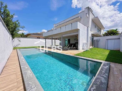 Casa com 4 quartos à venda no bairro Jardins Milão, 660m²