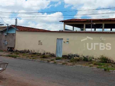 Casa com 4 quartos à venda no bairro Nossa Senhora de Fátima, 334m²