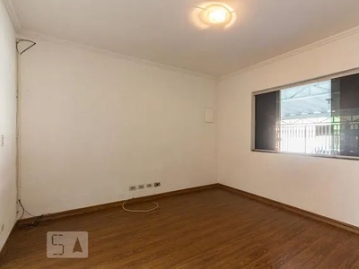 Casa para Aluguel - Parque Pinheiros, 2 Quartos, 85 m2