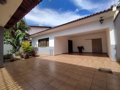 Casa para venda tem 230 metros quadrados com 4 quartos em Setor Sol Nascente - Goiânia - G