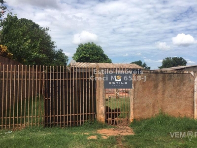 Casa Térrea com 4 Quartos à Venda por R$ 170.000