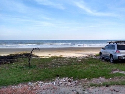 Casarão frente ao mar, piscina e churrasqueira, 7 quartos e 7 banheiros