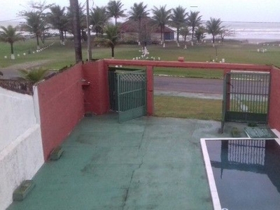 Frente ao mar pé na areia, piscina, churrasqueira, 6 quartos e 3 wc, Bopiranga