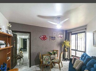 Apartamento à venda por R$ 220.000