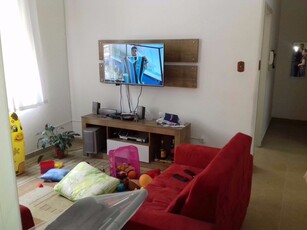 Apartamento à venda por R$ 340.000