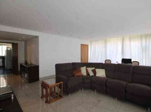 Apartamento com 4 quartos para alugar no bairro Buritis, 160m²