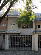 Casa à venda por R$ 1.200.000