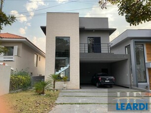 Casa à venda por R$ 1.780.000