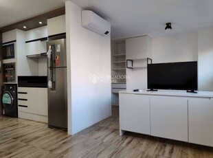 Loft com 1 quarto para alugar na rua general salustiano, 855, marechal rondon, canoas, 38 m2 por r$ 2.400