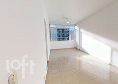 Apartamento à venda em Botafogo com 70 m², 2 quartos, 2 suítes