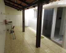 Casa sobrado com 4 quartos - Bairro Setor Bueno em Goiânia