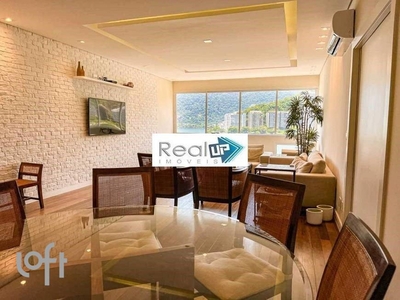 Apartamento à venda em Lagoa com 155 m², 4 quartos, 1 suíte, 2 vagas