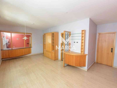 Apartamento com 3 quartos para alugar no bairro Santa Lúcia, 142m²