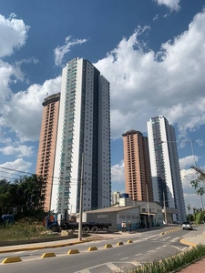 Apartamento com 4 Quartos e 2 banheiros à Venda, 135 m² por R$ 200.000