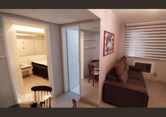 APARTAMENTO no 5º andar mobiliado com 1 dormitório