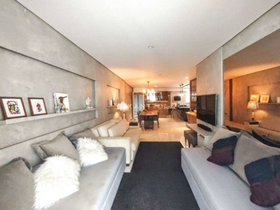 Descubra o luxo e o conforto deste apartamento 3 quartos de alto padrão no granbery
