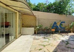 Casa com 4 quartos à venda no bairro Alípio de Melo, 402m²