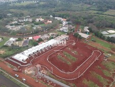 Casa em condomínio à venda no bairro Maracanã em Foz do Iguaçu