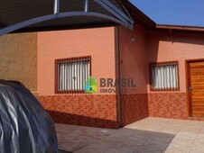 Casa em condomínio à venda no bairro Laranjeiras em Caldas