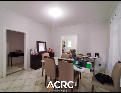 Casa no Bairro Passo Manso em Blumenau com 3 Dormitórios (1 suíte) e 190 m²