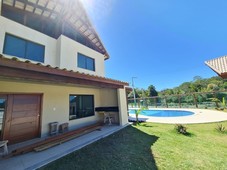 Casa duplex de 04 suítes á 400 metros da praia em Arraial Dajuda!