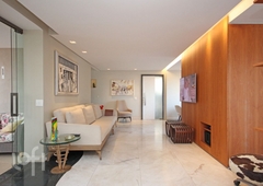 Apartamento à venda em Serra com 290 m², 3 quartos, 3 suítes, 4 vagas