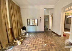 Casa com 5 quartos à venda no bairro Floresta, 332m²