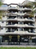 Excelente Apartamento de 3 Dormitórios na praia da Enseada - Guarujá.