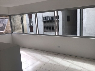 Apartamento em Boa Viagem, Recife/PE de 105m² 3 quartos para locação R$ 2.700,00/mes
