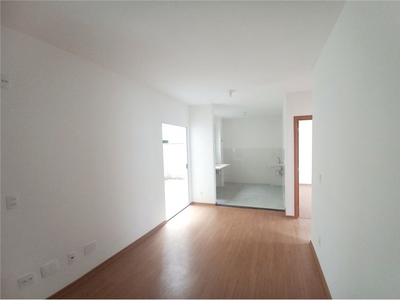 Apartamento em Conjunto Residencial Bela Vista, Poá/SP de 48m² 2 quartos para locação R$ 1.200,00/mes