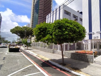 Apartamento em Petrópolis, Natal/RN de 104m² 3 quartos para locação R$ 1.000,00/mes