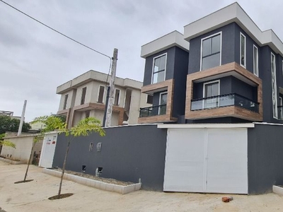 Casa em Campo Grande, Rio de Janeiro/RJ de 130m² 4 quartos à venda por R$ 498.000,00